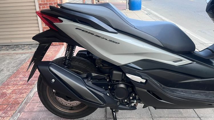 FORZA 350 TFT จดปี 26 ไมล์ 1152  km. รูปที่ 9