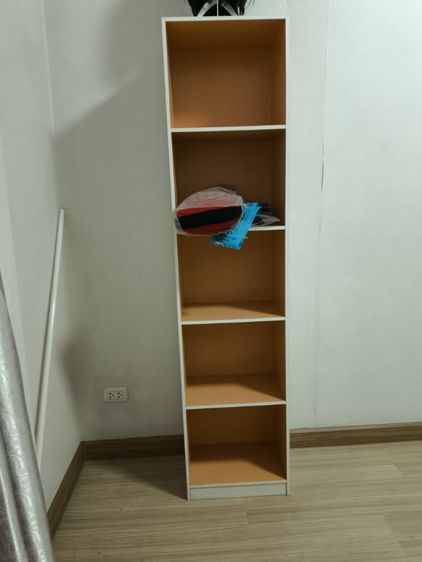 ชั้นวางหนังสือ
