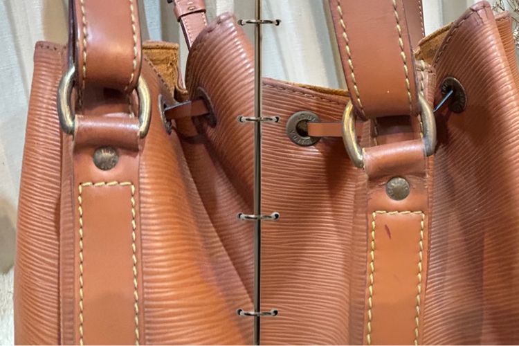 Louis Vuitton Epi Leather Petite Noe Should Bag GM รูปที่ 16