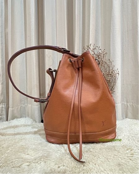 ไม่ระบุ น้ำตาล หนังแท้ Louis Vuitton Epi Leather Petite Noe Should Bag GM