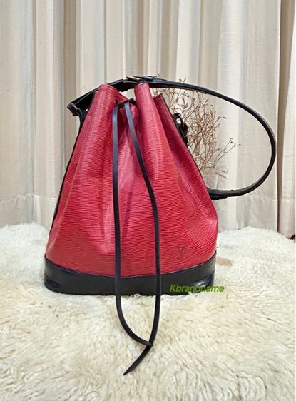 ไม่ระบุ แดง หนังแท้ Louis Vuitton Epi Leather Petite Noe Shoulder Bag GM