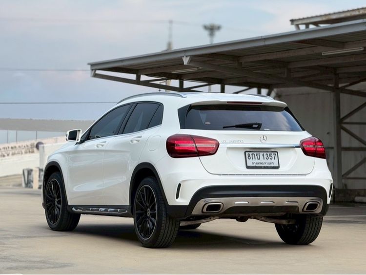 Mercedes-Benz GLA-Class 2019 GLA250 Utility-car เบนซิน ไม่ติดแก๊ส เกียร์อัตโนมัติ ขาว รูปที่ 4