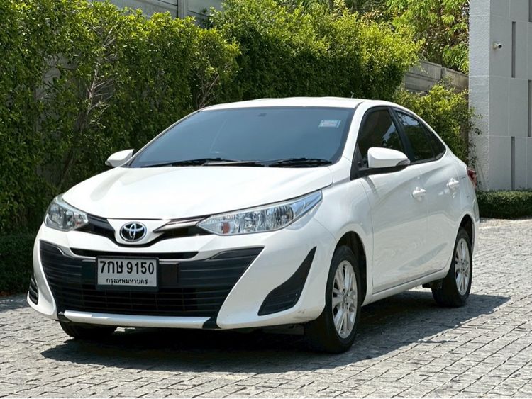 Toyota Yaris ATIV 2018 1.2 E Sedan เบนซิน ไม่ติดแก๊ส เกียร์อัตโนมัติ ขาว