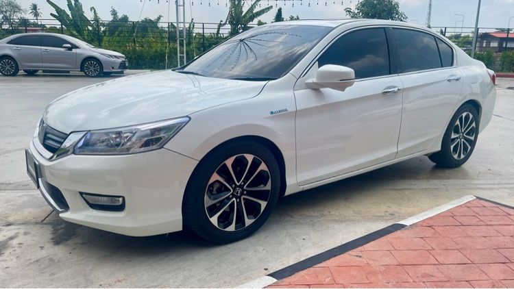 Honda Accord 2015 2.0 Hybrid ไฮบริด เกียร์อัตโนมัติ ขาว รูปที่ 4