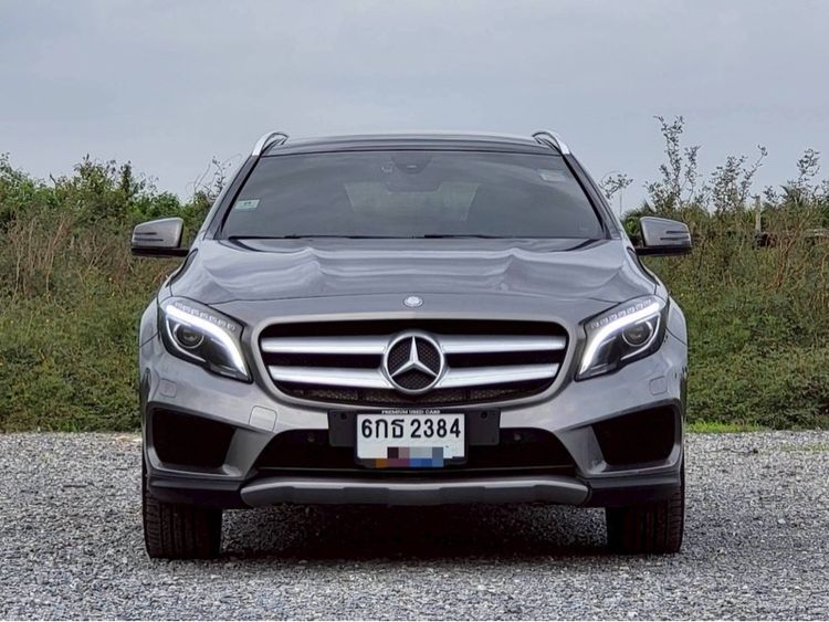 รถ Mercedes-Benz GLA-Class GLA200 สี เทา