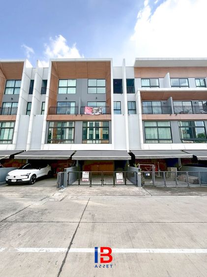 ไม่มี 2011 บ้านหรูพร้อมอยู่ ใกล้ทองหล่อ-เอกมัย เพียงไม่กี่นาที สังคมพรีเมียม สิ่งอำนวยความสะดวกครบครันราคา 8.69 ล้านบาท รูปที่ 2