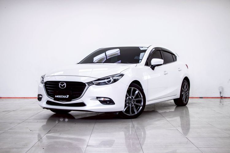 Mazda Mazda3 2017 2.0 S Sedan เบนซิน ไม่ติดแก๊ส เกียร์อัตโนมัติ ขาว