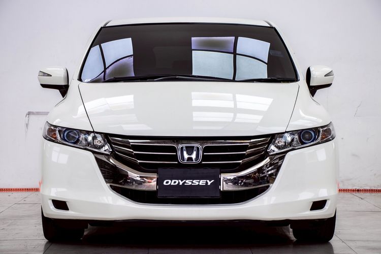 Honda Odyssey 2015 2.4 JP Utility-car เบนซิน ไม่ติดแก๊ส เกียร์อัตโนมัติ ขาว รูปที่ 4