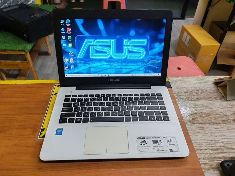 อื่นๆ วินโดว์ 8 กิกะไบต์ HDMI ไม่ใช่ Asus  คอร์  i3 แรม 8 กิ๊ก ดูเครื่องได้ที่ บ้านเนินสะอาด เส้นข้าง ม.นคร     