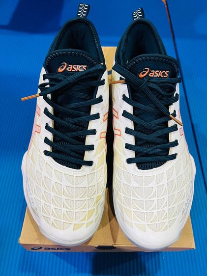 รองเท้า Asics size 43 อุปกรณ์ครบ