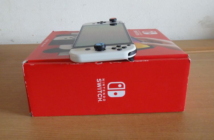 ขาย Nintendo Switch Console OLED White อุปกรณ์ครบกล่อง + Joy Pro Smash Bros. รูปที่ 6