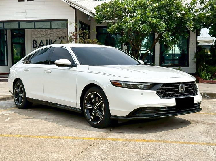 Honda Accord 2023 2.0 e:HEV EL Sedan ไฮบริด ไม่ติดแก๊ส เกียร์อัตโนมัติ ขาว