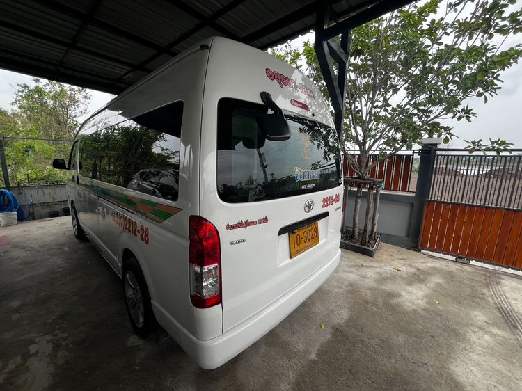 Toyota Commuter 2016 2.7 Van เบนซิน LPG เกียร์ธรรมดา ขาว รูปที่ 3
