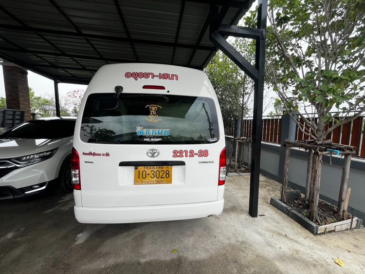 Toyota Commuter 2016 2.7 Van เบนซิน LPG เกียร์ธรรมดา ขาว รูปที่ 4