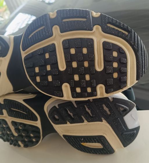 ขาย Nike V2K Run นิยม size44-280cm สภาพเหมือนใหม่ ของแท้ รูปที่ 8