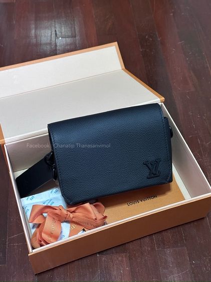 ไม่ระบุ ดำ หนังแท้ 💯แท้ช็อป♻️มือสอง — Louis Vuitton กระเป๋าแบบสะพายรุ่น Fastline