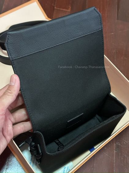 💯แท้ช็อป♻️มือสอง — Louis Vuitton กระเป๋าแบบสะพายรุ่น Fastline รูปที่ 6