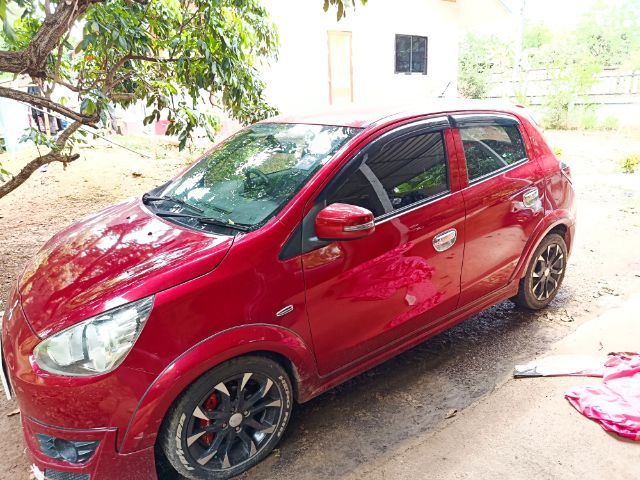 รถ Mitsubishi Mirage 1.2 GL สี แดง