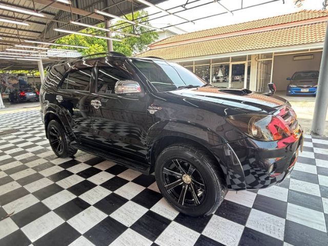 Toyota Fortuner 2007 3.0 G 4WD ดีเซล เกียร์ธรรมดา ดำ รูปที่ 3