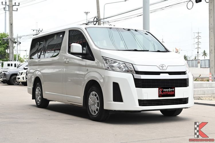 รถ Toyota Hiace 2.8 GL สี ขาว