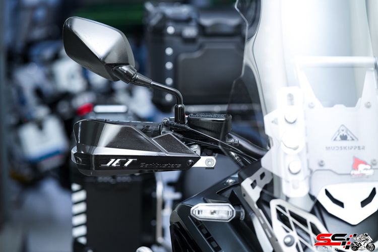 HONDA CB500X สีดำ ปี2022 วิ่ง 8,000km  ปี๊บ 3 ใบ โช้คÖHLINS สปอร์ตไลท์ แคชบาร์ แต่งครบๆพร้อมออกทริป ราคาสุดเล้าใจ รูปที่ 14
