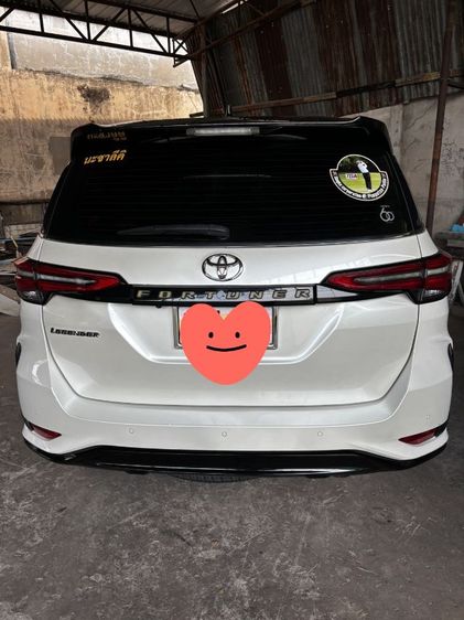 Toyota Fortuner 2022 2.4 Leader V ดีเซล เกียร์อัตโนมัติ ขาว รูปที่ 4