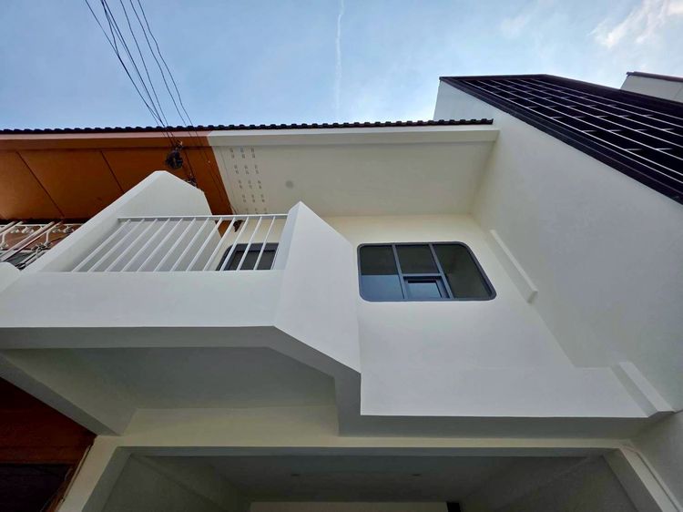 บ้านรีโนเวท เลี้ยงสัตว์ได้ ลาดพร้าว Fully Furnished