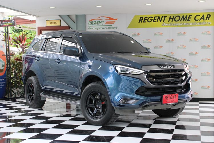 รถ Isuzu MU-X 1.9 ULTIMATE 2WD สี น้ำเงิน