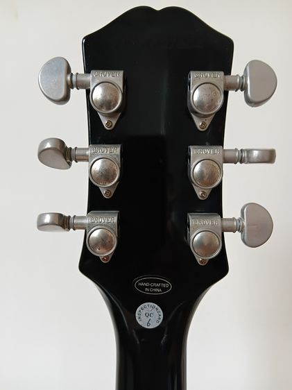 Epiphone Les Paul Classic พร้อมเคสไฟเบอร์อย่างดีคู่ตัว มีลูกกุญแจครบ (ลดราคาสุดๆ) รูปที่ 10