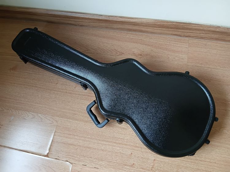 Epiphone Les Paul Classic พร้อมเคสไฟเบอร์อย่างดีคู่ตัว มีลูกกุญแจครบ (ลดราคาสุดๆ) รูปที่ 13