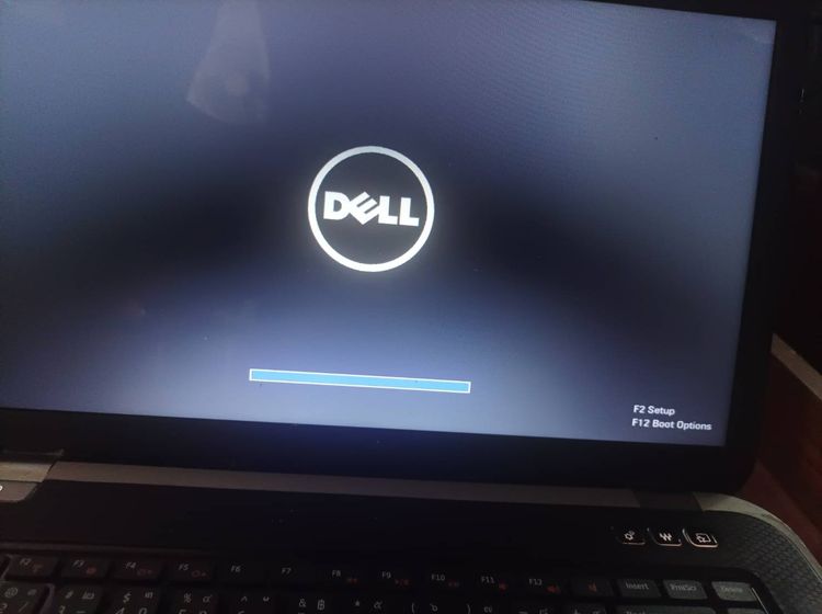 จอใหญ่ แรงๆโน๊ตบุ๊ค DELL  Inspiron7520 intel Core i5-3210m cpu 2.50GHz จอ15.6 นิ้ว  ราคาเพียง 2390 บาท(มีกระเป๋าให้) 