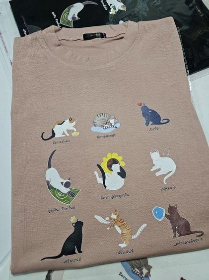 เสื้อยืด "แมวเตลู"สีชมพู คอลเลคชั่น แมวมงคล ออกแบบลายพิเศษ ผ้านิ่ม ใส่สบาย รูปที่ 4