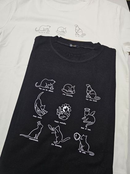 เสื้อยืด "แมวเตลู"สีดำ คอลเลคชั่น แมวมงคล ออกแบบลายพิเศษ ผ้านิ่ม ใส่สบาย รูปที่ 2