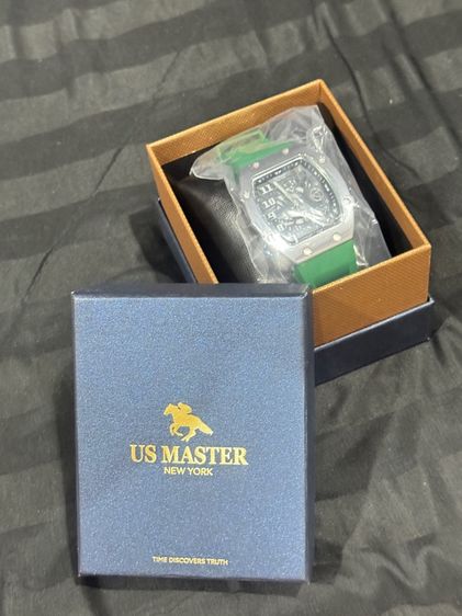 นาฬิกาผู้ชาย  US MASTER USM-DK01 Luxury Sport หน้าปัด Skeleton สายเขียว ของใหม่ พร้อมกล่อง