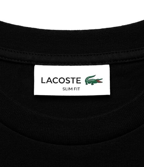LACOSTE Signature Print Slim Fit T-shirt in Black Script Logo รูปที่ 2