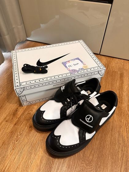 รองเท้า Nike Kwondo1