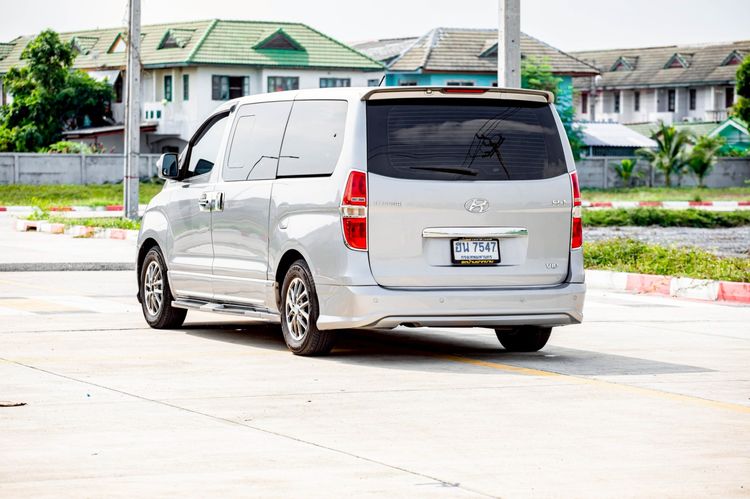 Hyundai H-1  2011 2.5 Deluxe Utility-car ดีเซล เกียร์อัตโนมัติ เทา รูปที่ 4