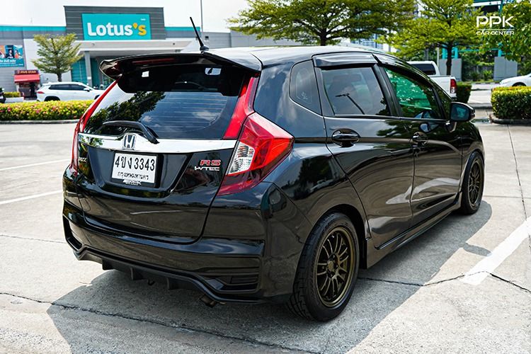 Honda Jazz 2018 1.5 RS i-VTEC Sedan เบนซิน ไม่ติดแก๊ส เกียร์อัตโนมัติ ดำ รูปที่ 4