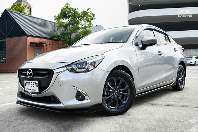 รถ Mazda Mazda 2 1.3 High Connect สี เทา