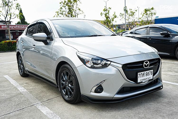 Mazda Mazda 2 2018 1.3 High Connect Sedan เบนซิน ไม่ติดแก๊ส เกียร์อัตโนมัติ เทา รูปที่ 3