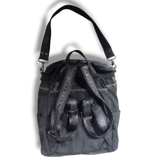 Elegance (หรือ Elegance Paris) กระเป๋าเป้ ฐ13.5cm 15cm.  รูปที่ 3