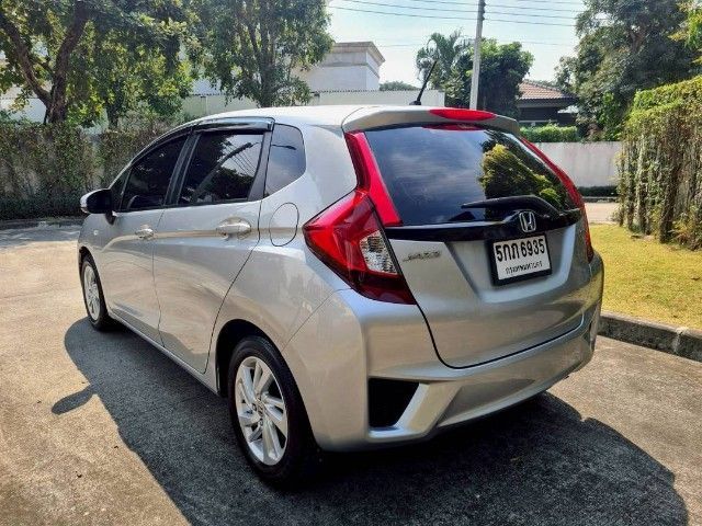 Honda Jazz 2015 1.5 S i-VTEC Sedan เบนซิน NGV เกียร์อัตโนมัติ บรอนซ์เงิน รูปที่ 3
