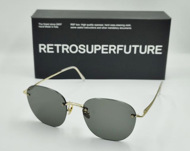 Super by Retrosuperfuture Lou Black

SP-43C  รูปที่ 7