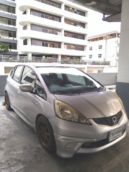 Honda Jazz 2010 1.5 V i-VTEC Sedan เบนซิน ไม่ติดแก๊ส เกียร์อัตโนมัติ เทา รูปที่ 2