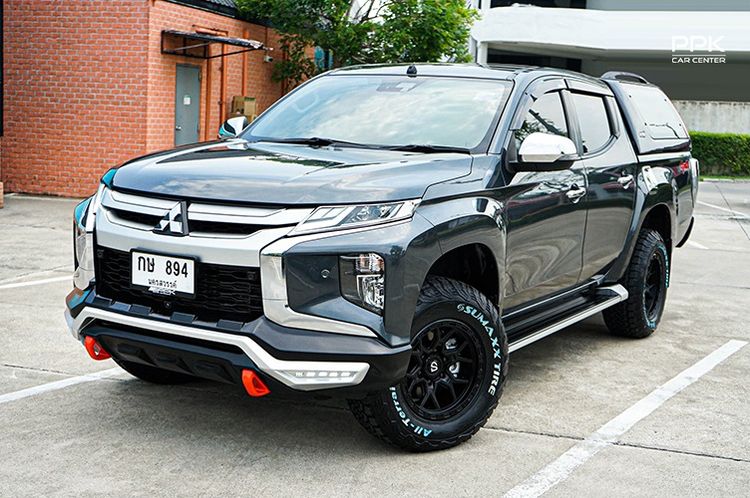 รถ Mitsubishi Triton 2.4 GT Premium 4WD สี เทา