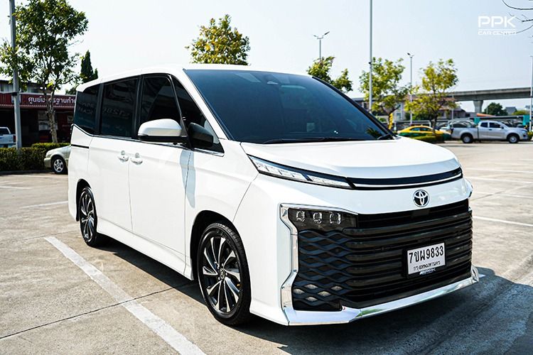 Toyota Voxy 2022 2.0 ZS Van เบนซิน ไม่ติดแก๊ส เกียร์อัตโนมัติ ขาว รูปที่ 3