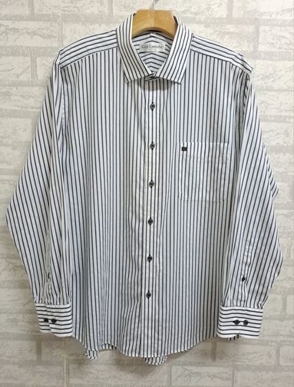 เสื้อเชิ้ตแขนยาวสีขาวลายริ้วทางดำ แบรนด์ Guy Laroche‼️ รูปที่ 2