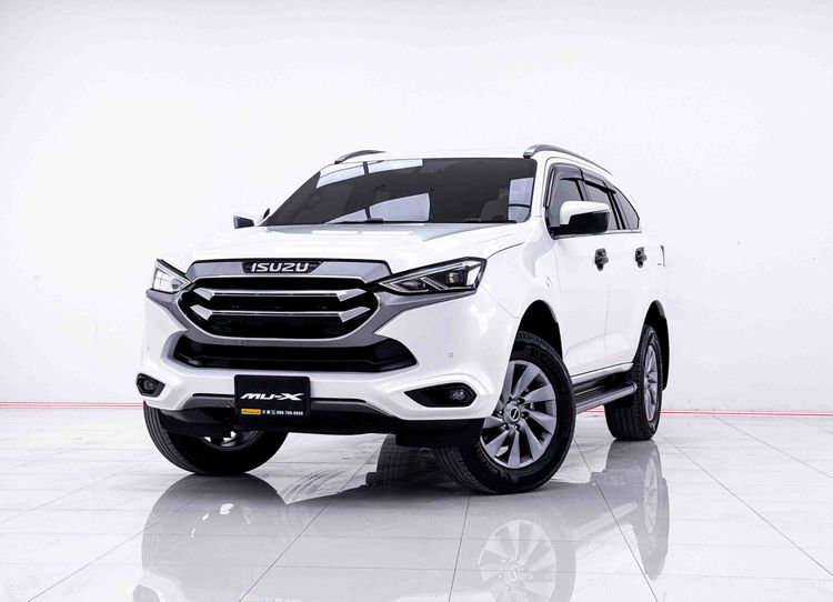 รถ Isuzu MU-X 3.0 Ultimate AT 2WD สี ขาว