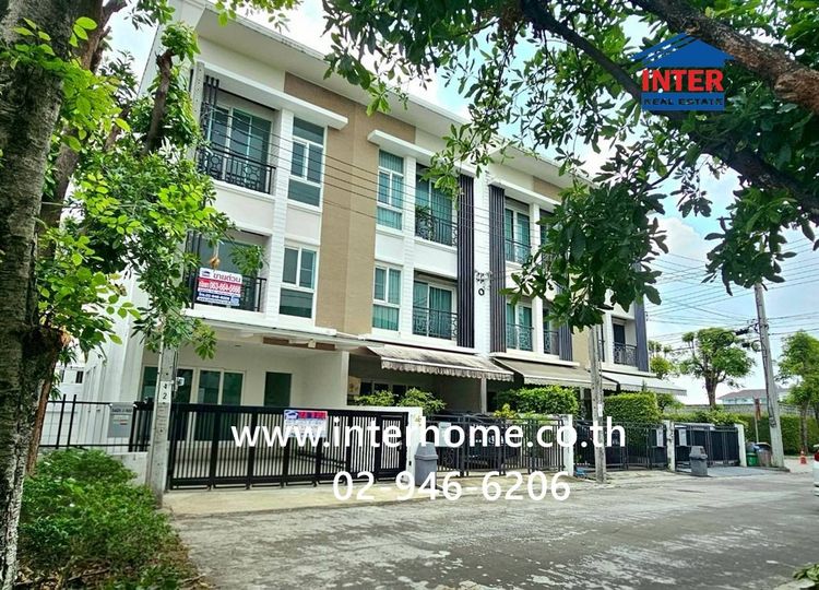 ทาวน์เฮ้าส์ 3 ชั้น 28.5 ตร.ว. หมู่บ้านบ้านกลางเมือง พระราม9 - มอเตอร์เวย์ ติดถนนมอเตอร์เวย์ ใกล้รถไฟฟ้าสายสีเหลือง สถานีหัวหมาก ถนนพระราม9 