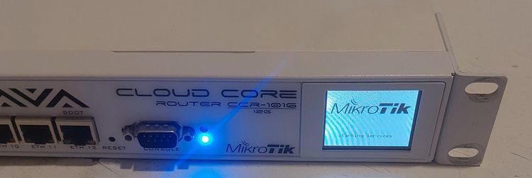 อุปกรณ์เครือข่าย Mikrotik CCR1016-12G
